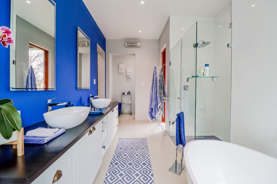 3 Bedroom Property for Sale in The Coves North West